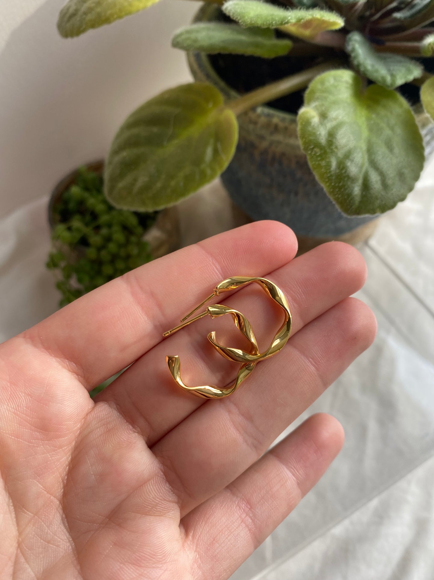 Twisted Half-Hoops | 18k Gold Plated